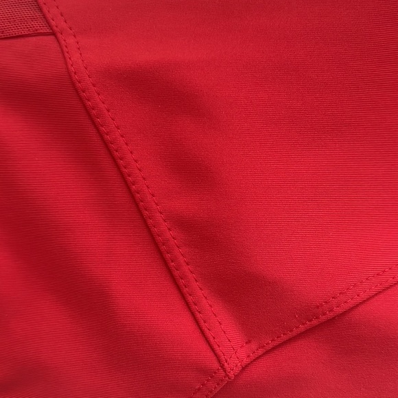 Bum sculpt Leggings - US 6 Size - Cherry with sheer net detail - Picture 7 of 10